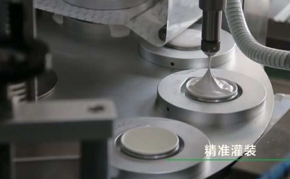 轉(zhuǎn)盤(pán)冰激凌灌裝機(jī)